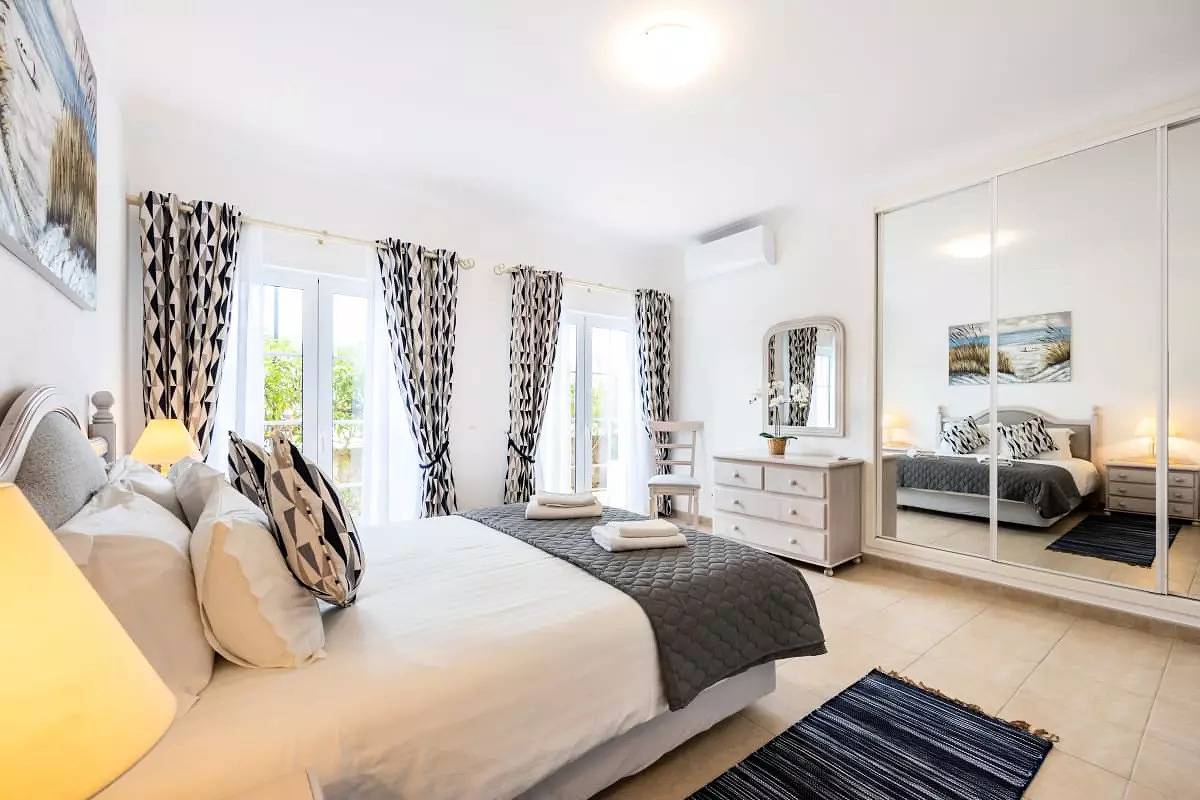 Häuser & Villen für 6 Personen in Budens, Faro Distrikt