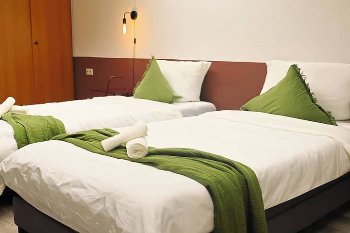 Ganze Wohnung, Pearl Apartment | Zwichenzeit. | 2 Schlafzimmer | kostenlose Parkplätze in Neuhausen auf den Fildern, Landkreis Esslingen