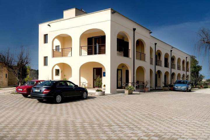 Hôtel pour 3 personnes, avec jardin à Specchia - 2