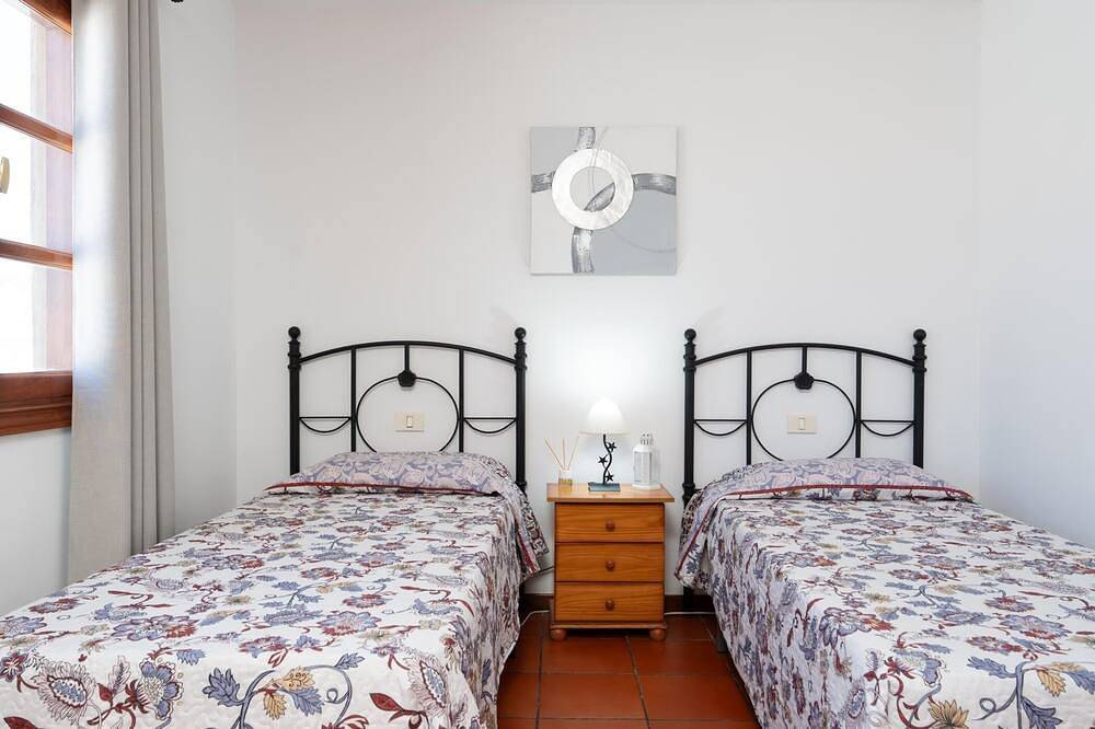 Appartement entier, Triplex familial avec terrasse à Agaete, Grande Canarie in Playa de las Nieves, Agaete