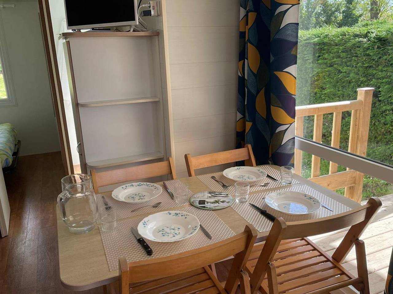 Mobil-home 29m², 2 chambres, terrasse, jardin in Saint-Pierre-d'Oléron, Côte de Beauté