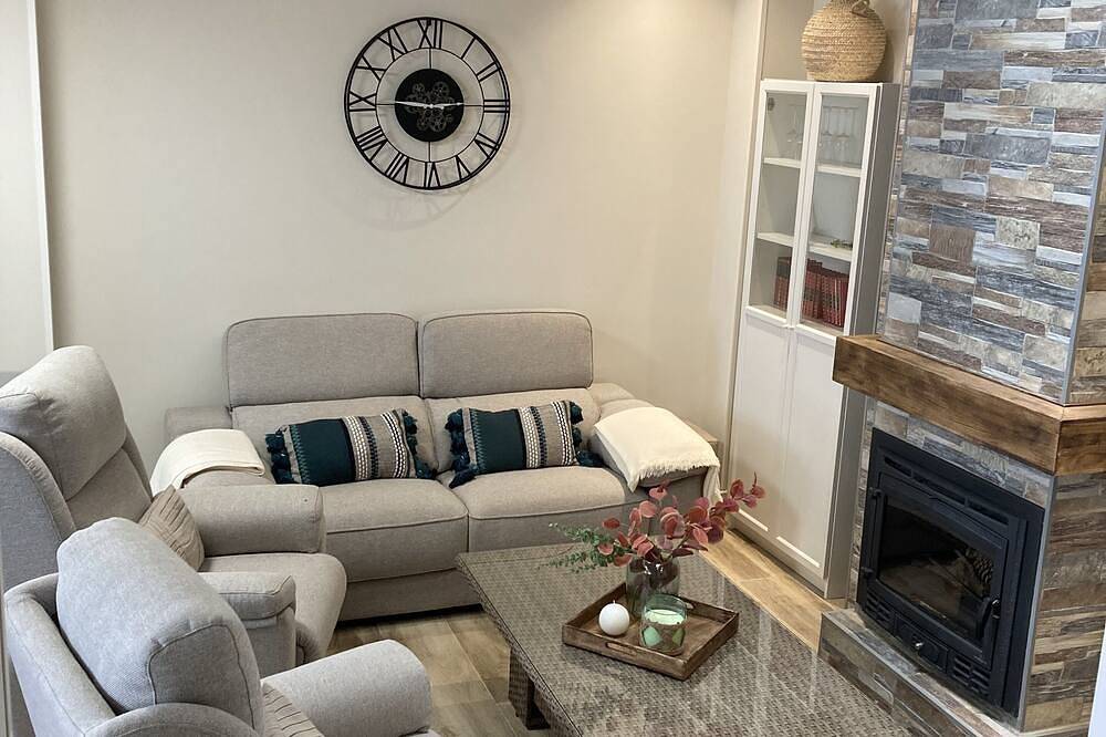 Renovated house with fireplace and terrace in Olvera, Pueblos Blancos