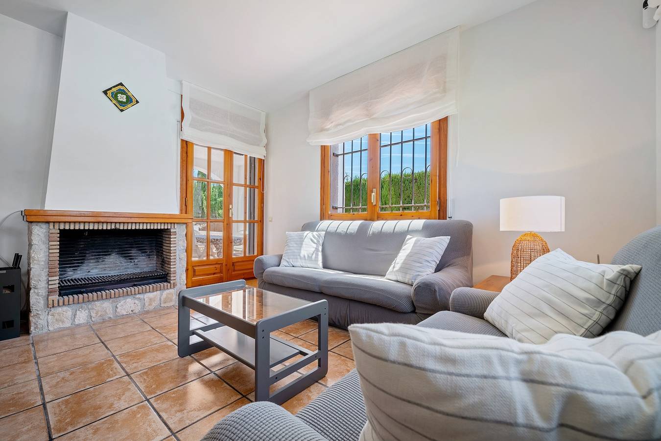 Villa 'Chalet a Pie Cala Forn con Piscina' with Private Pool, Terrace & Wi-Fi in Les Tres Cales, Terres de l'Ebre