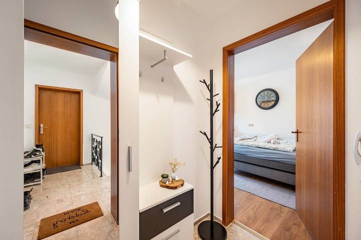 Hel lägenhet, Landhaus Gisela 2.0 – Apartment 2, modern, bright, newly renovated, balcony with castle view, central in Bad Liebenzell, Nordschwarzwald