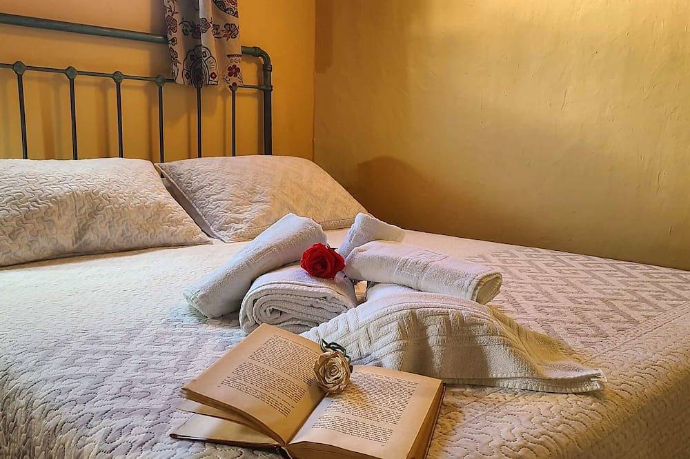 Apartamento entero, Acogedor apartamento con chimenea y jacuzzi in Fuentes de Cesna, Algarinejo