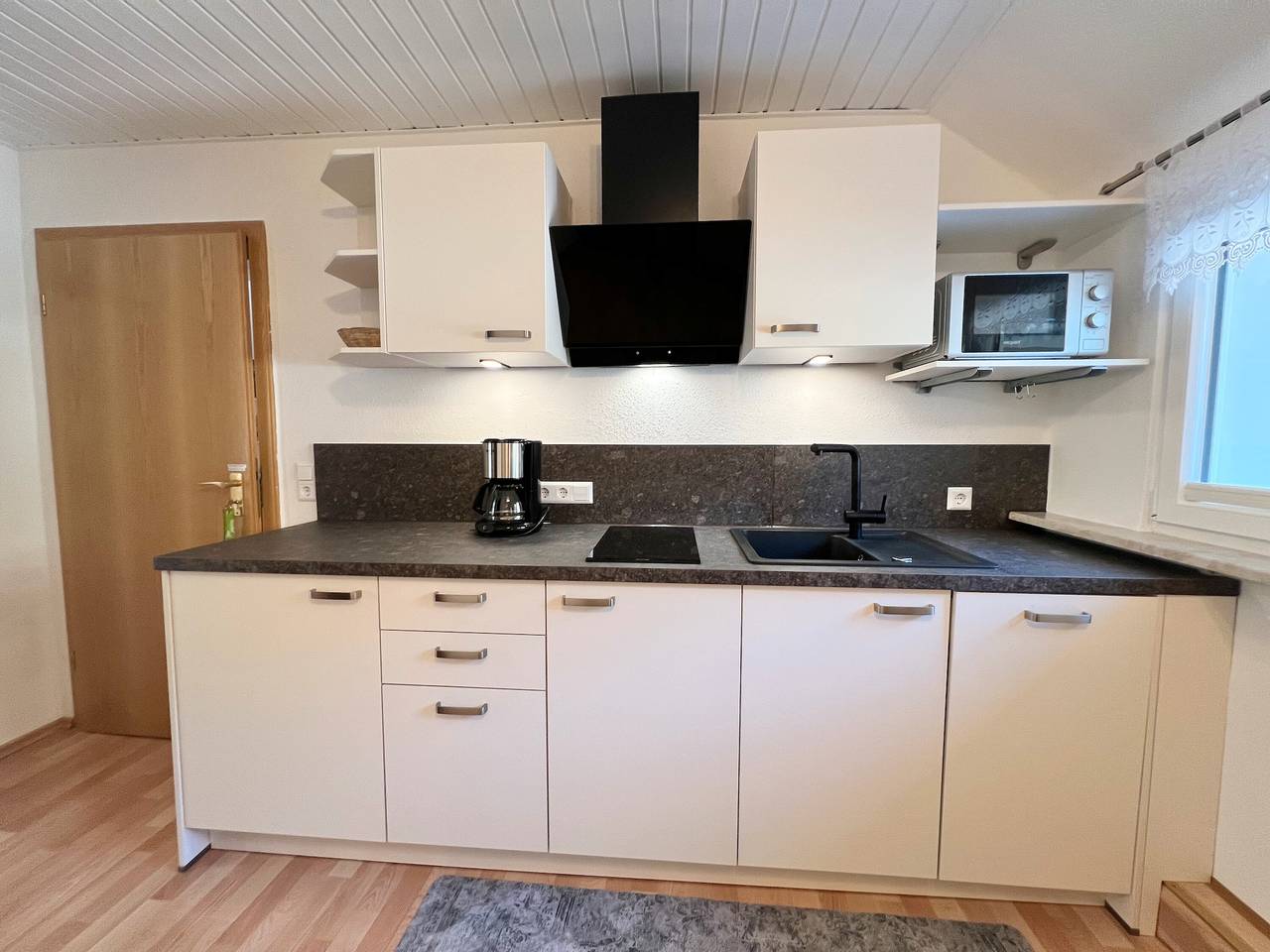 Entire apartment, Vacation apartment "2" with mountain view, dogs welcome, shared terrace and Wifi in Oppenau, Central Black Forest