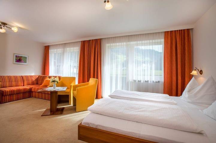 Bauernhaus für 2 Personen, mit Sauna und Balkon sowie Garten und Pool, kinderfreundlich im Salzburger Land - 4
