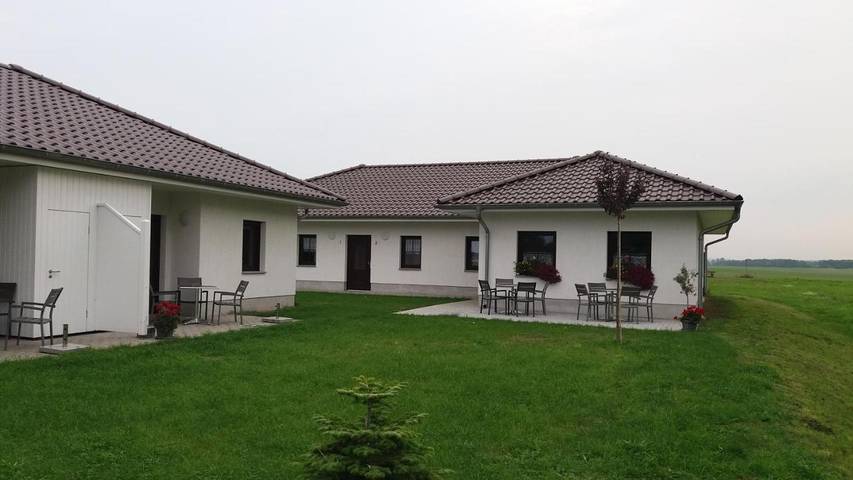 Ferienwohnung für 3 Personen, mit Terrasse und Garten sowie Ausblick