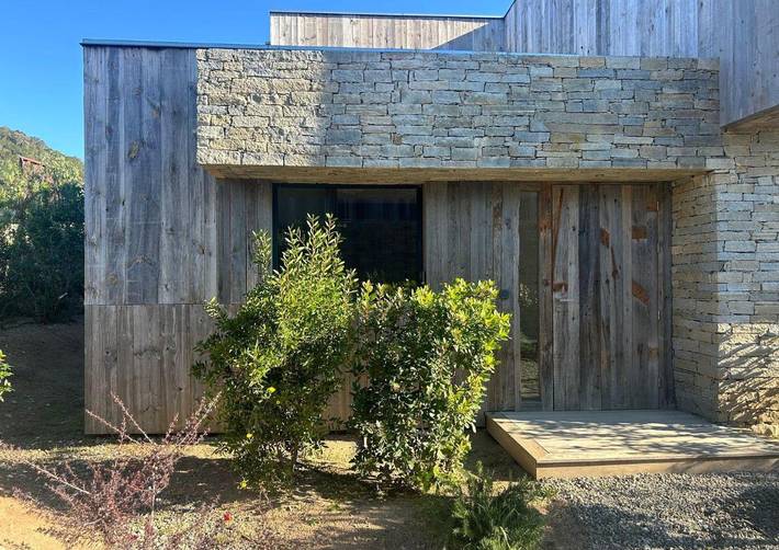 Villa pour 8 personnes, avec sauna et jardin ainsi que piscine et vue dans Fautea - 2