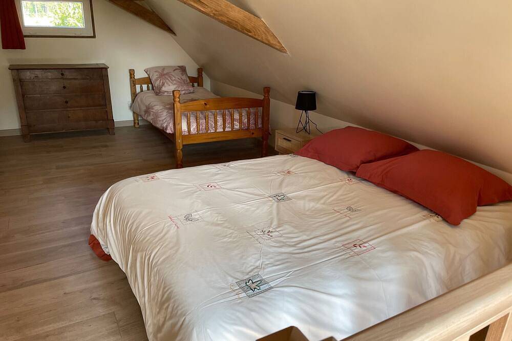 Gîte cosy au calme avec grand jardin, proche du Mans - Parking privé, Wifi fibre, équipements complets in Roézé-sur-Sarthe, Sarthe