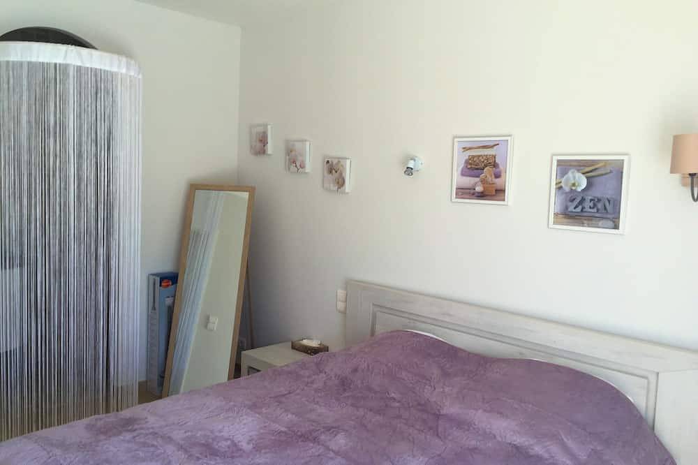 Belle villa avec piscine chauffée, internet, proche plage pour 8 personnes in Agay, Saint-Raphaël