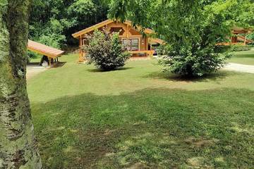 Gîte pour 6 personnes, avec piscine et jardin, animaux acceptés à Mauroux
