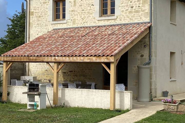 Location de vacances pour 12 personnes, avec jardin à Berrie