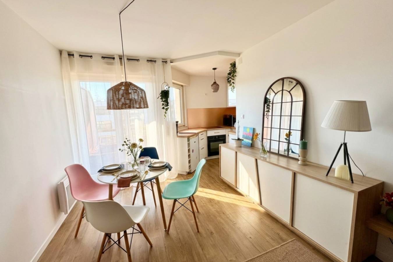 Ganze Wohnung, Ferienwohnung für 4 Personen mit Balkon in Straßburg, Region Straßburg