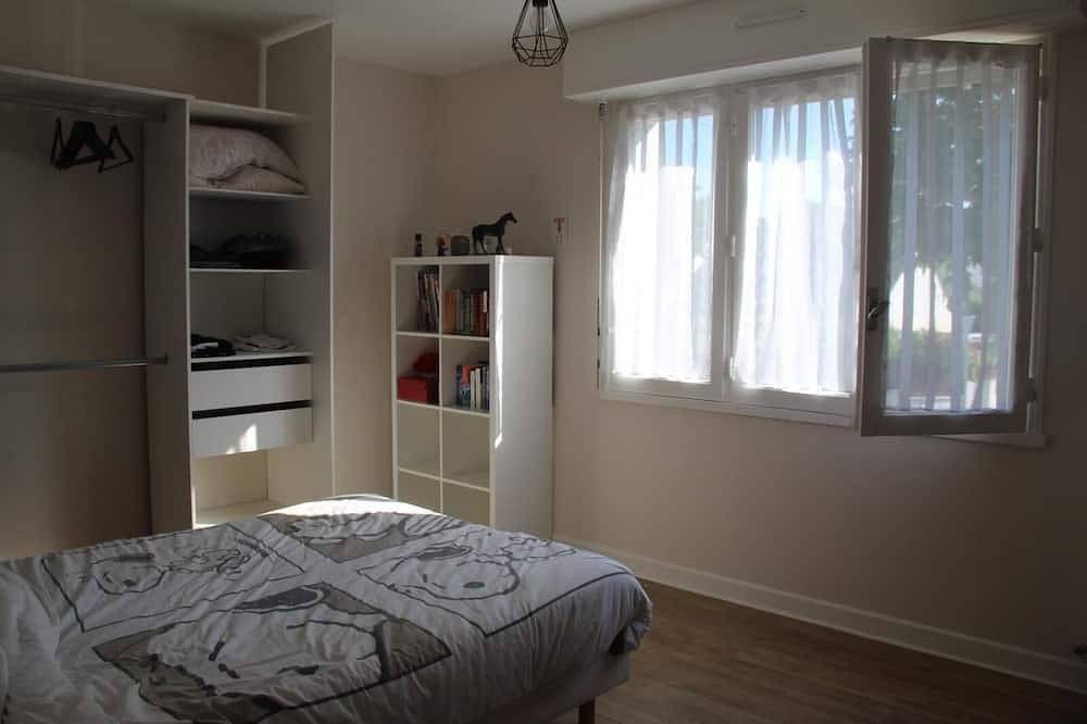 Villa Bord de mer à 100 Mètres de la Plage - 5 Chambres et 10 Couchages in Saint-Malo, Saint-Malo region