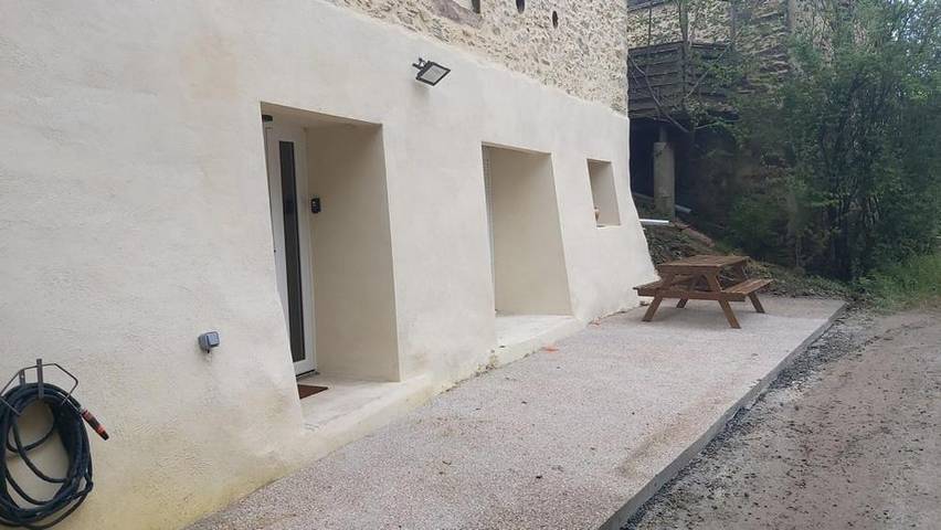 Gîte pour 4 personnes, avec terrasse à Montredon-Labessonnié - 3