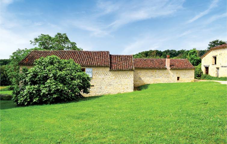 153sqft Apartment w/ Parkplatz, Pool, Garten & Internet in Bon-Encontre, Quercy
