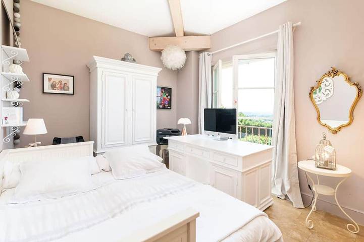 Location de vacances pour 13 personnes, avec jardin à Saint-Didier-au-Mont-d'Or - 4