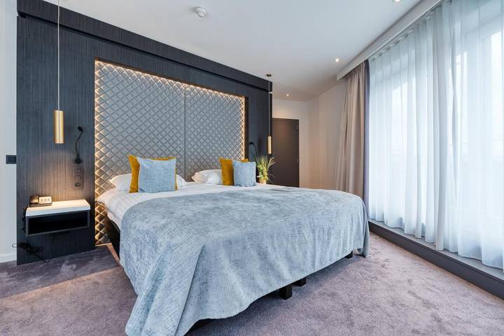 Hotel für 3 Personen, mit Sauna und Ausblick sowie Terrasse in Spa