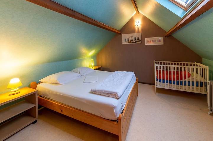 Location de vacances pour 6 personnes, avec jardin et terrasse à Érezée - 2