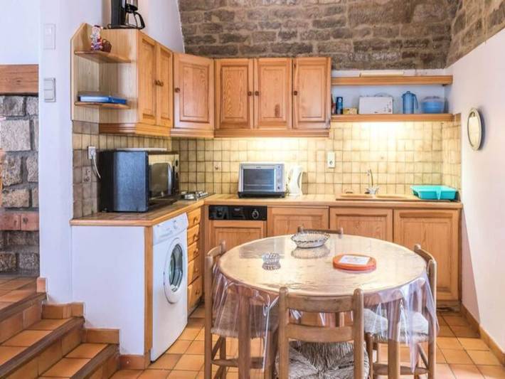 Gîte pour 6 personnes, avec piscine, adapté aux familles à Chirac - 4