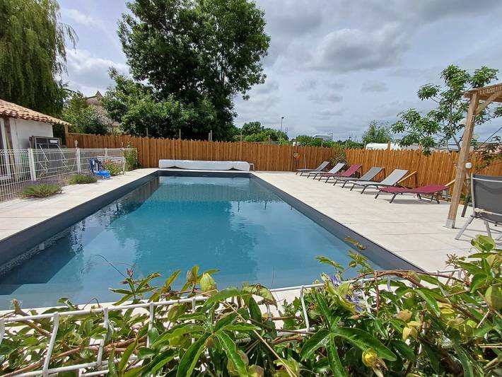 Gîte pour 5 personnes, avec piscine ainsi que terrasse et jardin - 1