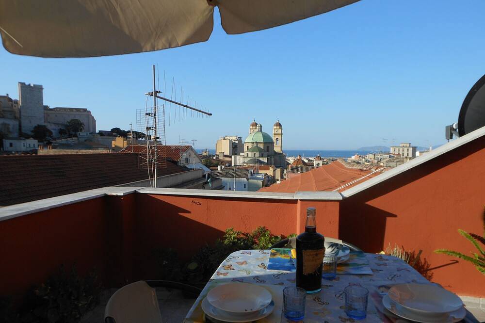 Apartamento entero, Ancient viewes of Cagliari in Castello (Sardinia), Cagliari