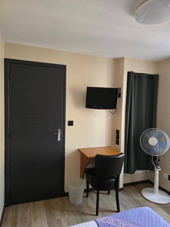 Hôtel pour 2 personnes, avec vue, animaux acceptés à Camarès - 4