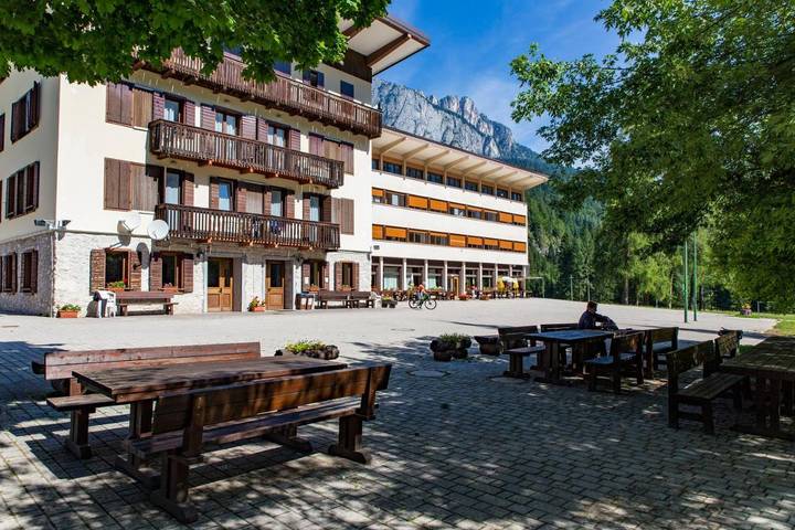 Location de vacances pour 10 personnes, avec jardin à Auronzo di Cadore