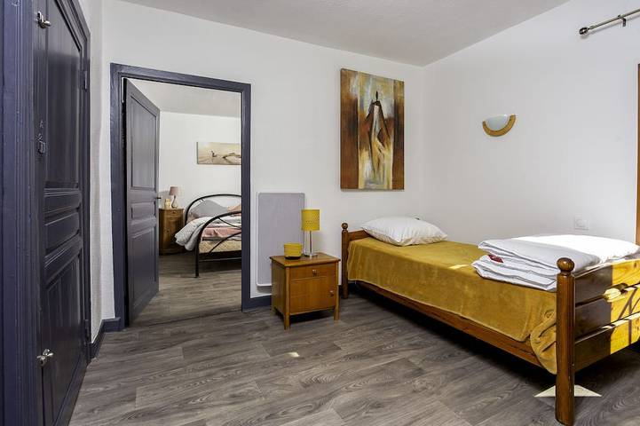 Gîte pour 7 personnes, avec jardin dans Cirque de Saint Même - 4