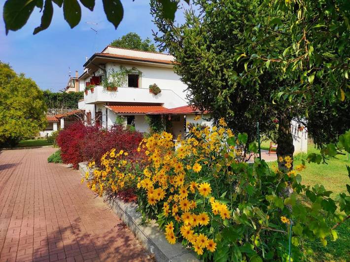 Casa vacanza per 8 persone, con giardino e panorama, con animali domestici - 1