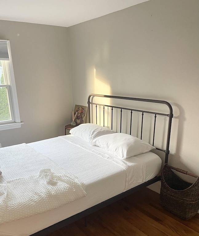 Downtown, 3 Blocks to Ocean! in Bristol (RI), Bristol County