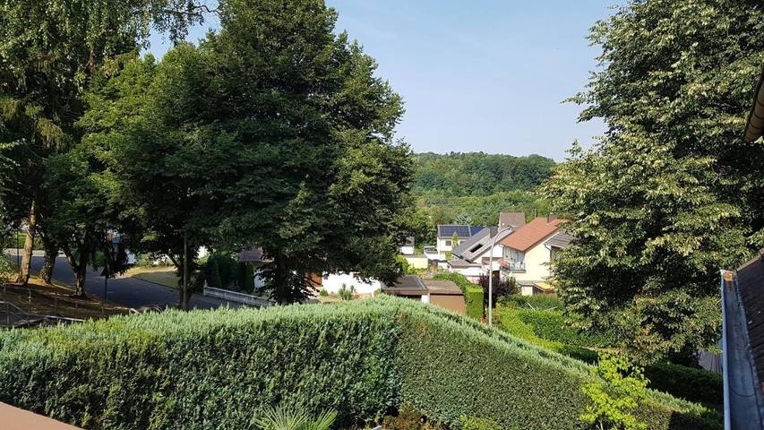 Ferienwohnung für 3 Personen, mit Balkon und Terrasse sowie Ausblick in St. Ingbert - 2