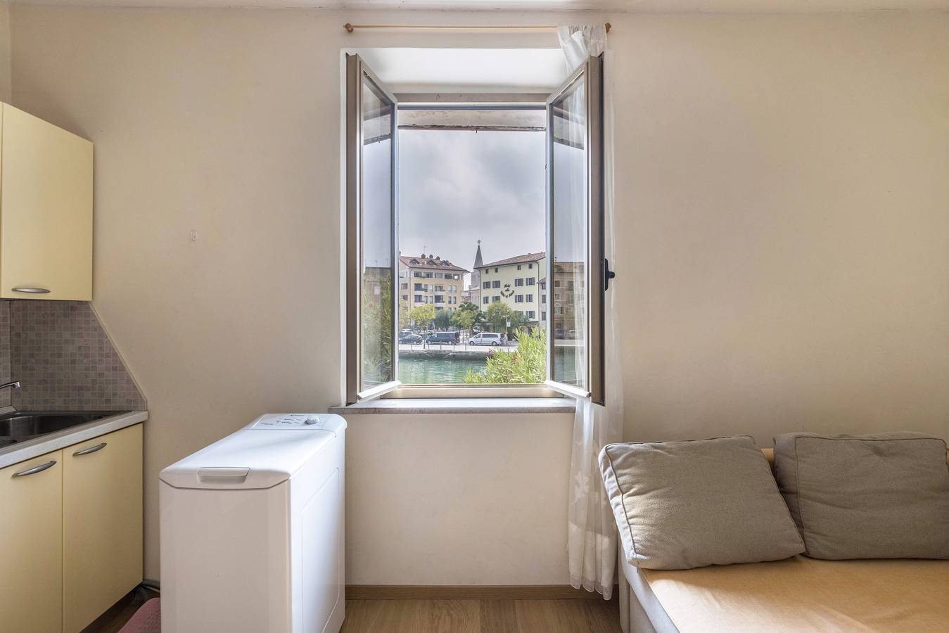 Appartement entier, Appartement 'Al Porticciolo' avec vue sur mer, balcon et climatisation in Grado, Province de Gorizia