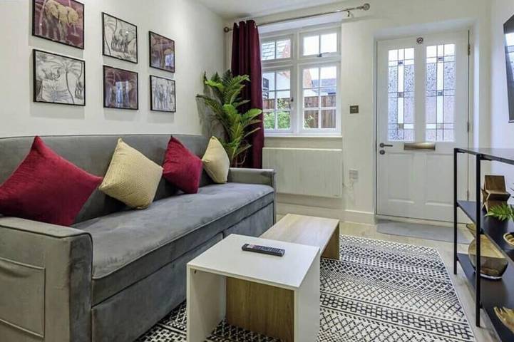 Glamping for 3 people, with pets in Hampshire