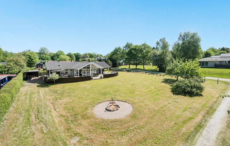 Ferienhaus für 6 Personen, mit Garten und Terrasse sowie Whirlpool in Hvalpsund - 3