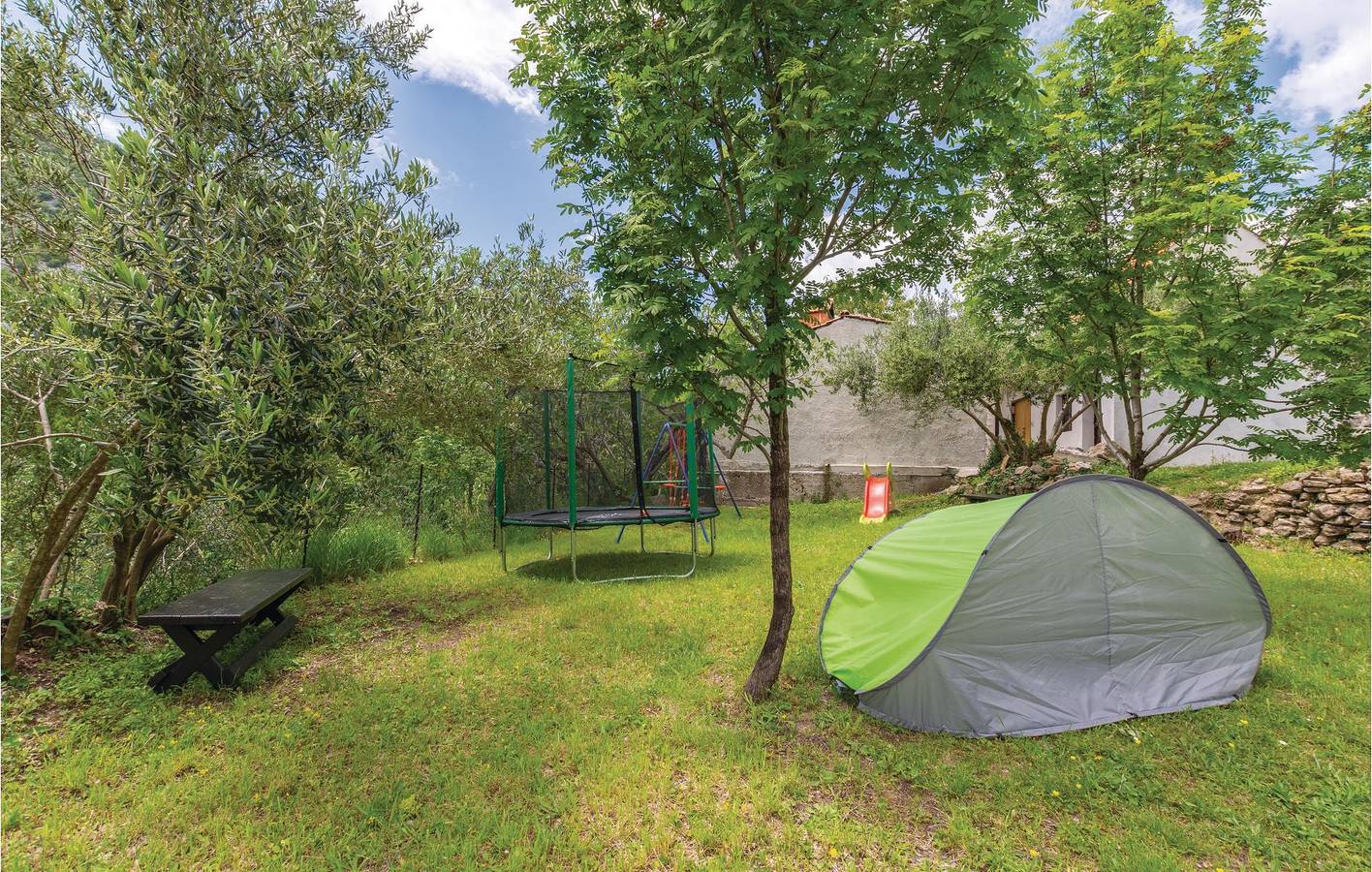 Vakantiehuis voor 8 personen met terras in Dalmatian Zagora