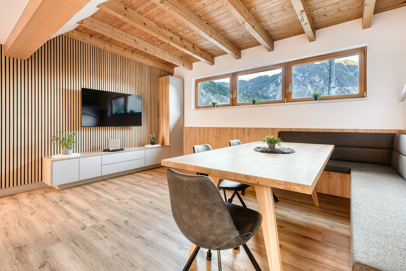 Apartamento inteiro, Ferienwohnung Gipfelstube in Rätikon mountain range, Brand