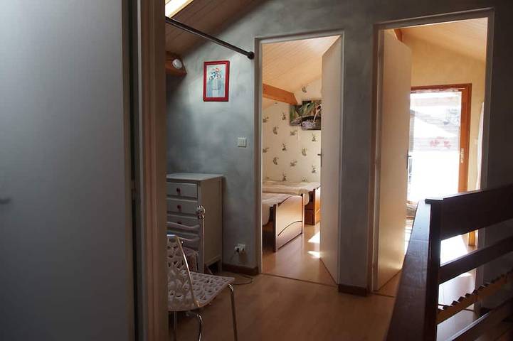 Gîte pour 7 personnes, avec piscine et jardin, animaux acceptés dans Lac de Saint-Étienne-Cantalès - 2