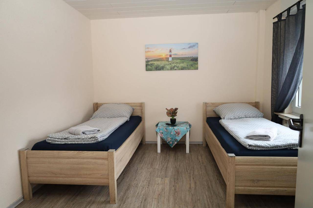 Double Room with Shared Bathroom in Sennestadt, Bielefeld