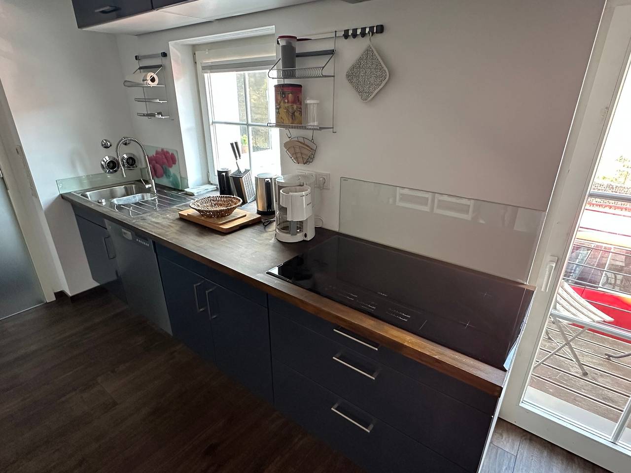 Ganze Wohnung, Ferienwohnung 'Josef' mit Bergblick, privater Terrasse und Wi-Fi in Lindlar, Oberbergischer Kreis