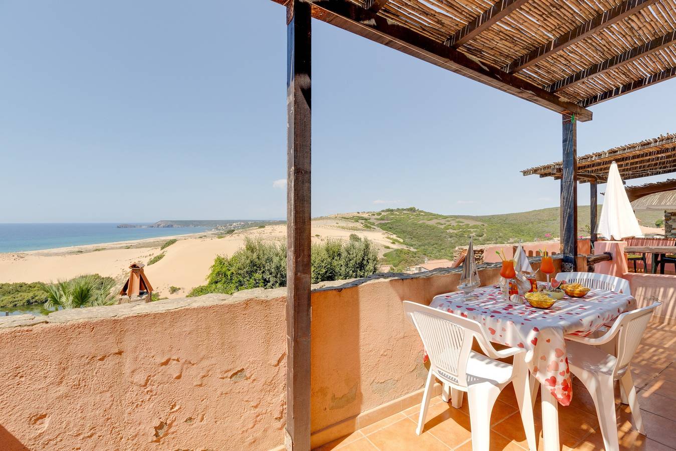 Apartamento entero, Apartamento 'Torre dei Corsari - Dune d'Oro' con vistas al mar y terraza in Arbus (Municipio), Campidano di Terralba
