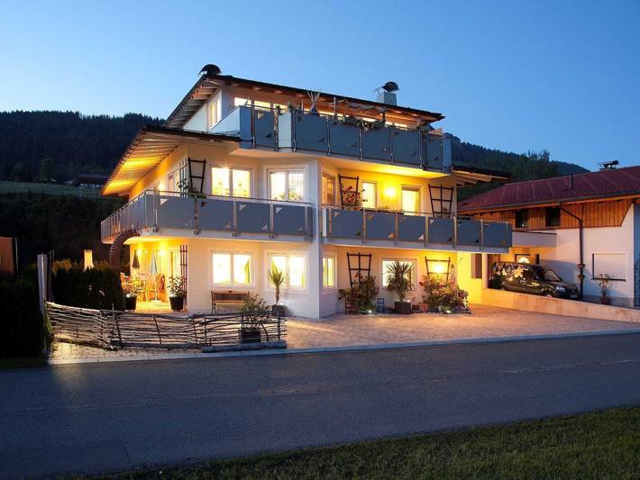 Ferienwohnung für 4 Personen, mit Balkon in Saalbach-Hinterglemm-Leogang - 2