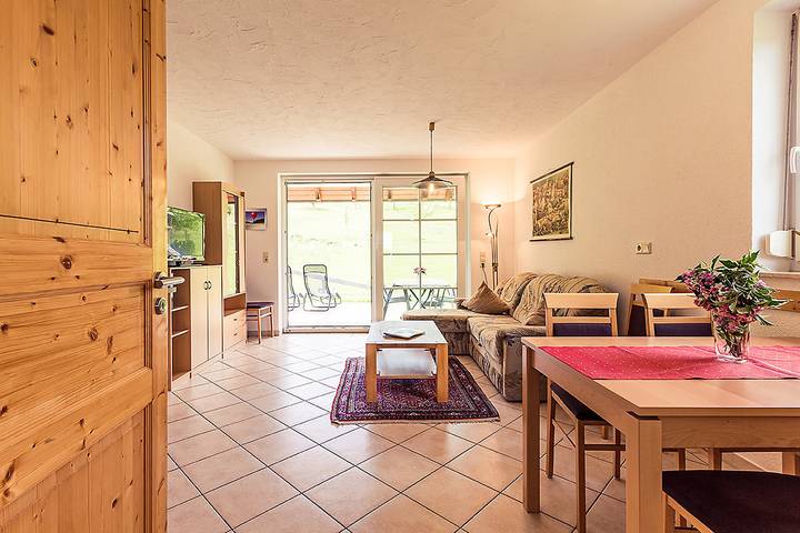Bauernhof für 6 Personen, mit Terrasse und Garten sowie Ausblick in Schwäbische Alb - 2