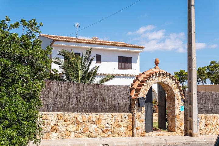 Can Monxu in Cala Llombards, Santanyí