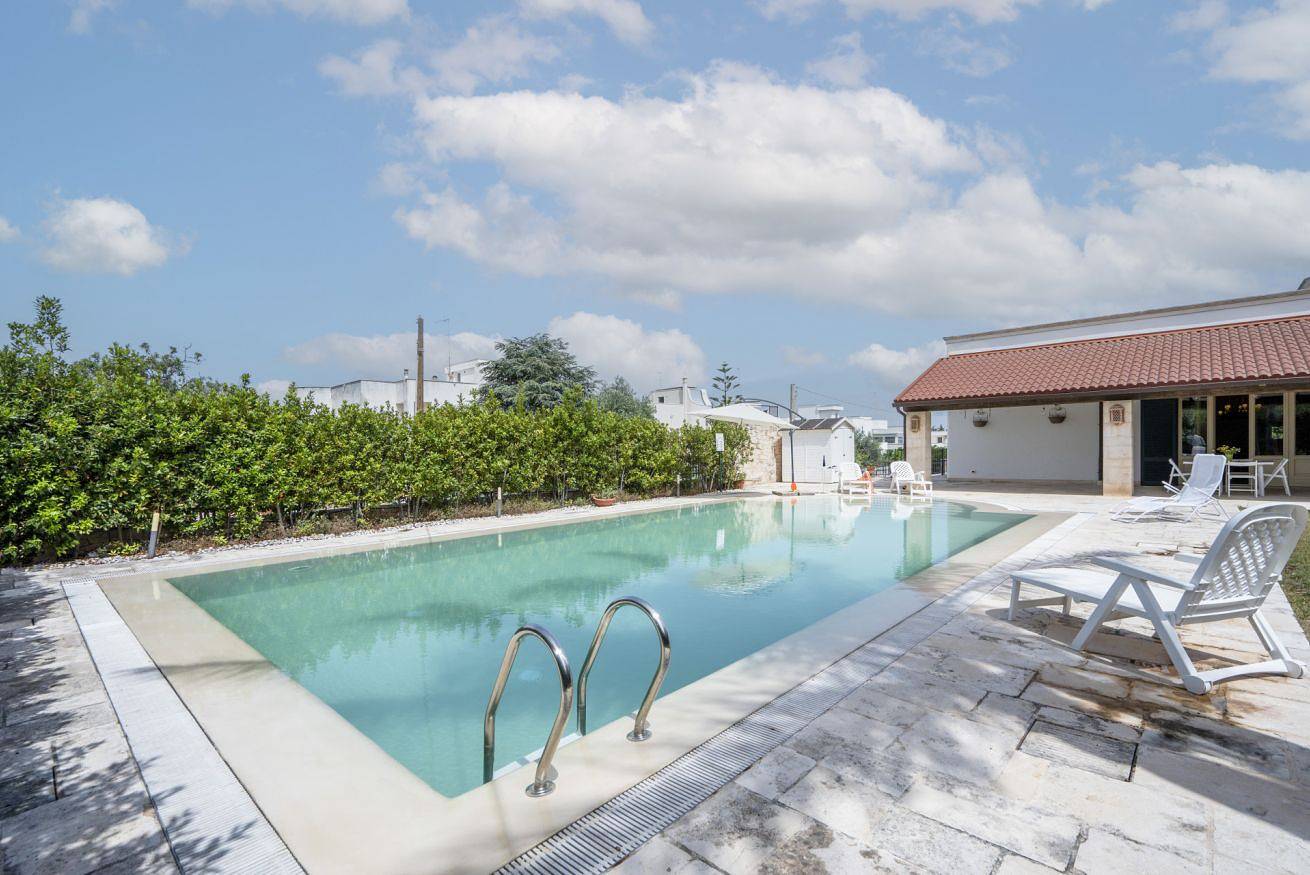 Appartement entier, Appartement de vacances pour 8 personnes avec jardin in Noicàttaro, Province de Bari