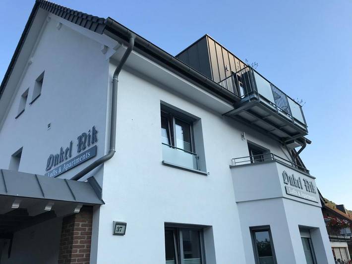 Ferienwohnung für 3 Personen, mit Balkon und Terrasse sowie Ausblick in Rech