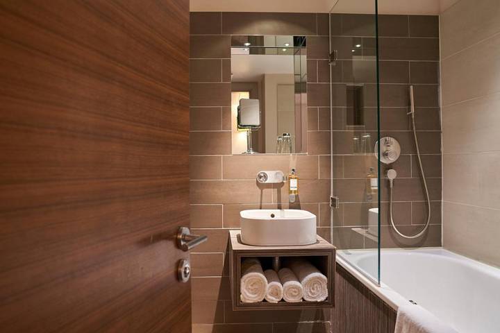 Hôtel pour 2 personnes, avec terrasse dans Surbiton - 4