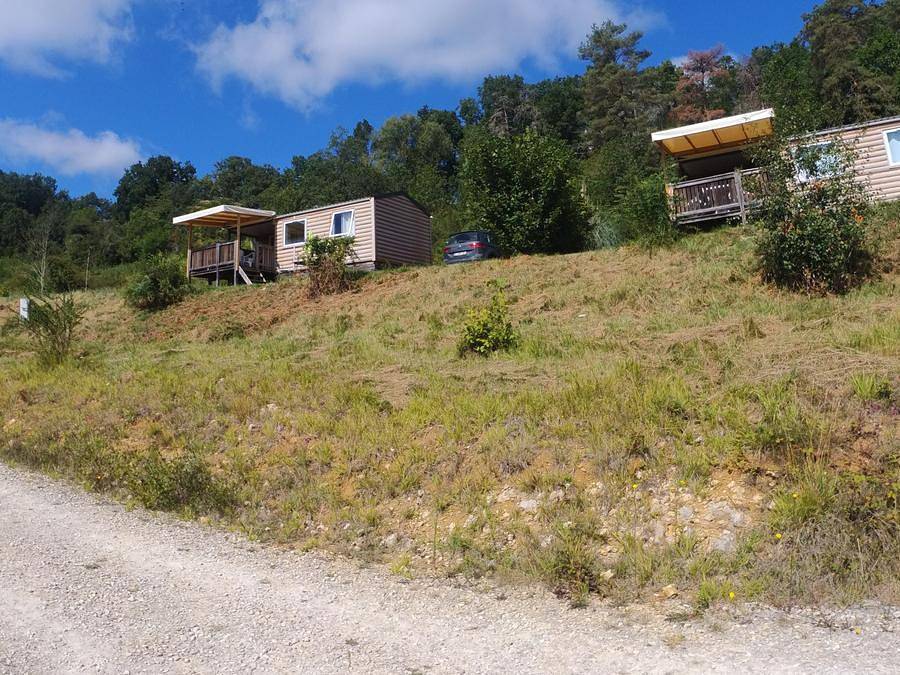 Flower Camping Les Terrasses de Dordogne - Mobilhome 5 personnes - Mobil-Home Chêne Confort 23m² (2ch - 5pers) - terrasse couverte 10m2 - samedi/samedi 5 pers in Rouffignac-Saint-Cernin-de-Reilhac, Périgord Noir