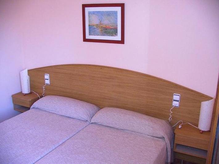 Casa de huéspuedes para 2 personas, con Jardín en Porqueras